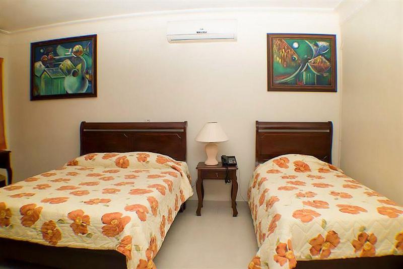 Hotel Luis V Santo Domingo Exterior photo