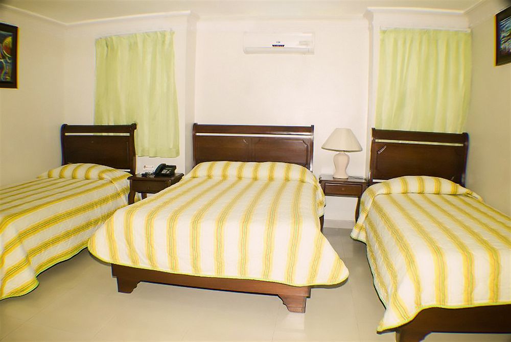 Hotel Luis V Santo Domingo Exterior photo